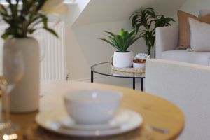 Open Plan Lounge/Diner- click for photo gallery